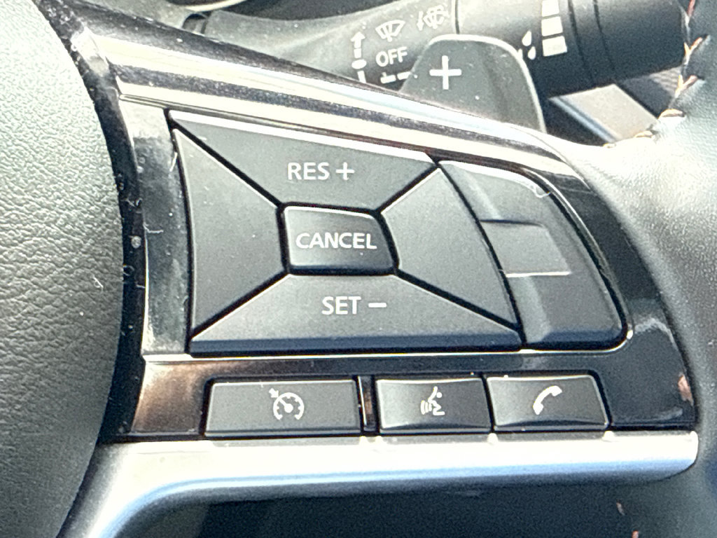 Used 2025 Nissan Altima 2.5 SR FWD image 29