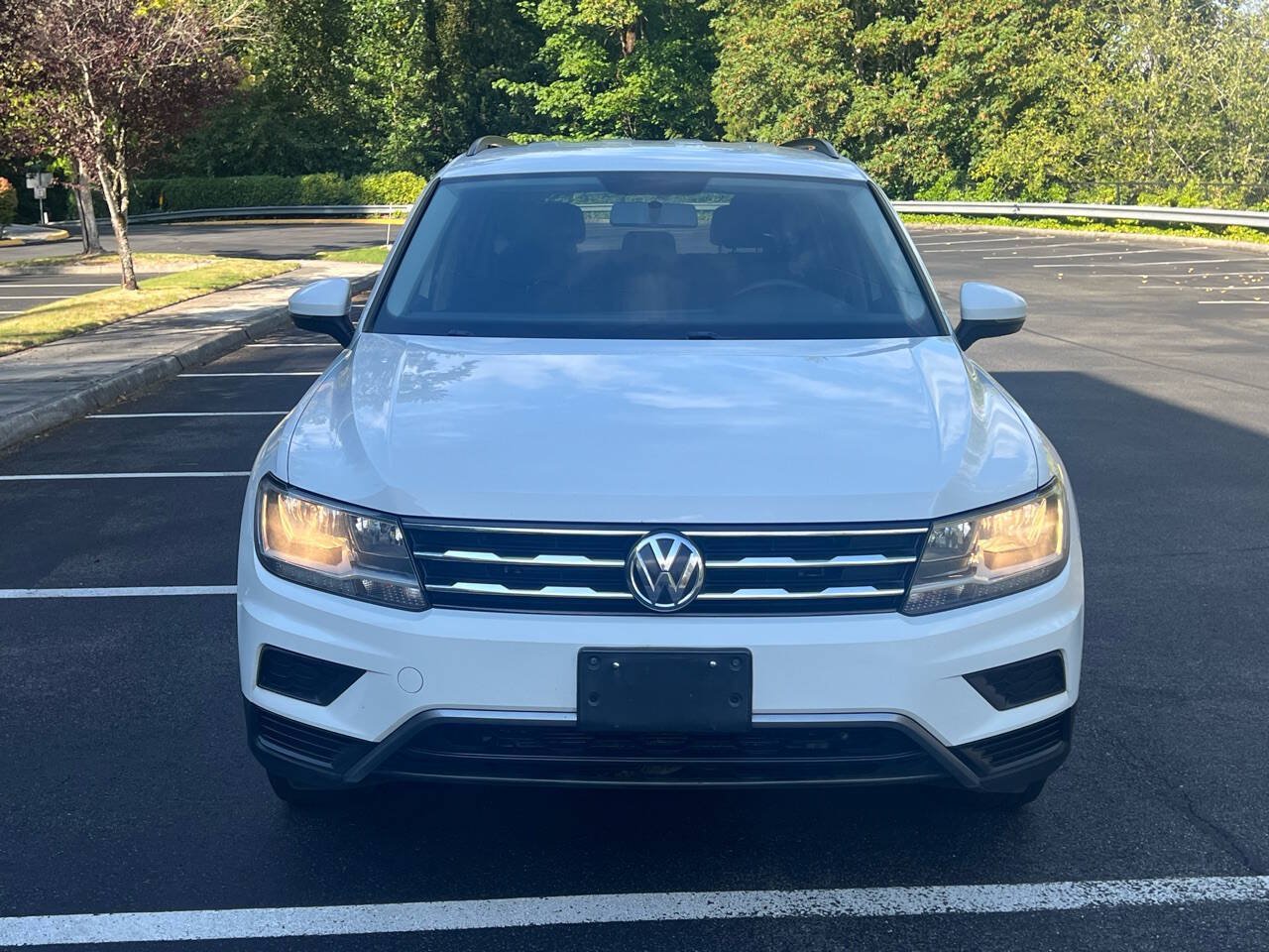 Used 2018 Volkswagen Tiguan S AWD/4WD image 9