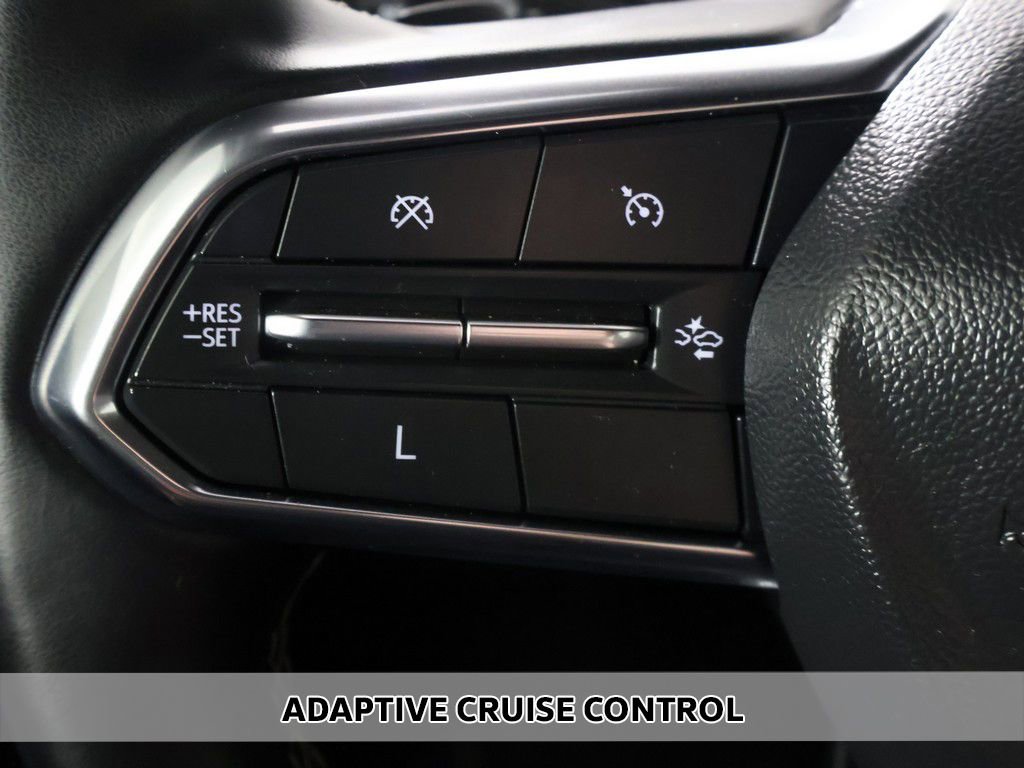 Used 2025 Chevrolet Traverse LT w/ Driver Confidence Package FWD image 3