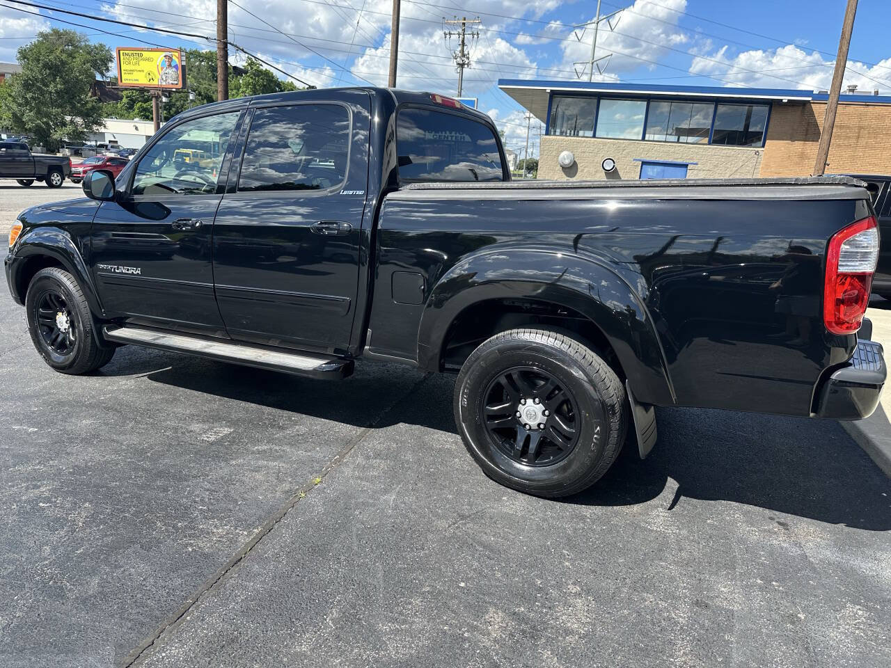 Used 2005 Toyota Tundra Limited RWD image 3