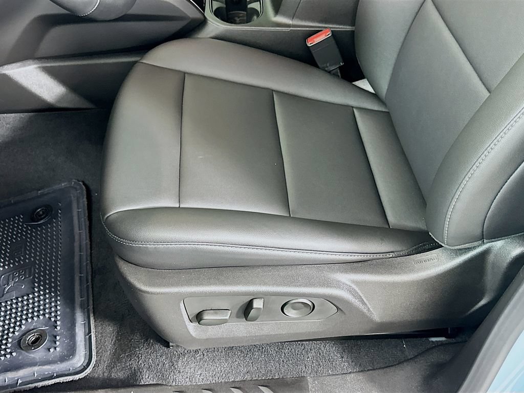 Used 2025 Chevrolet Colorado LT w/ LT Convenience Package RWD image 20
