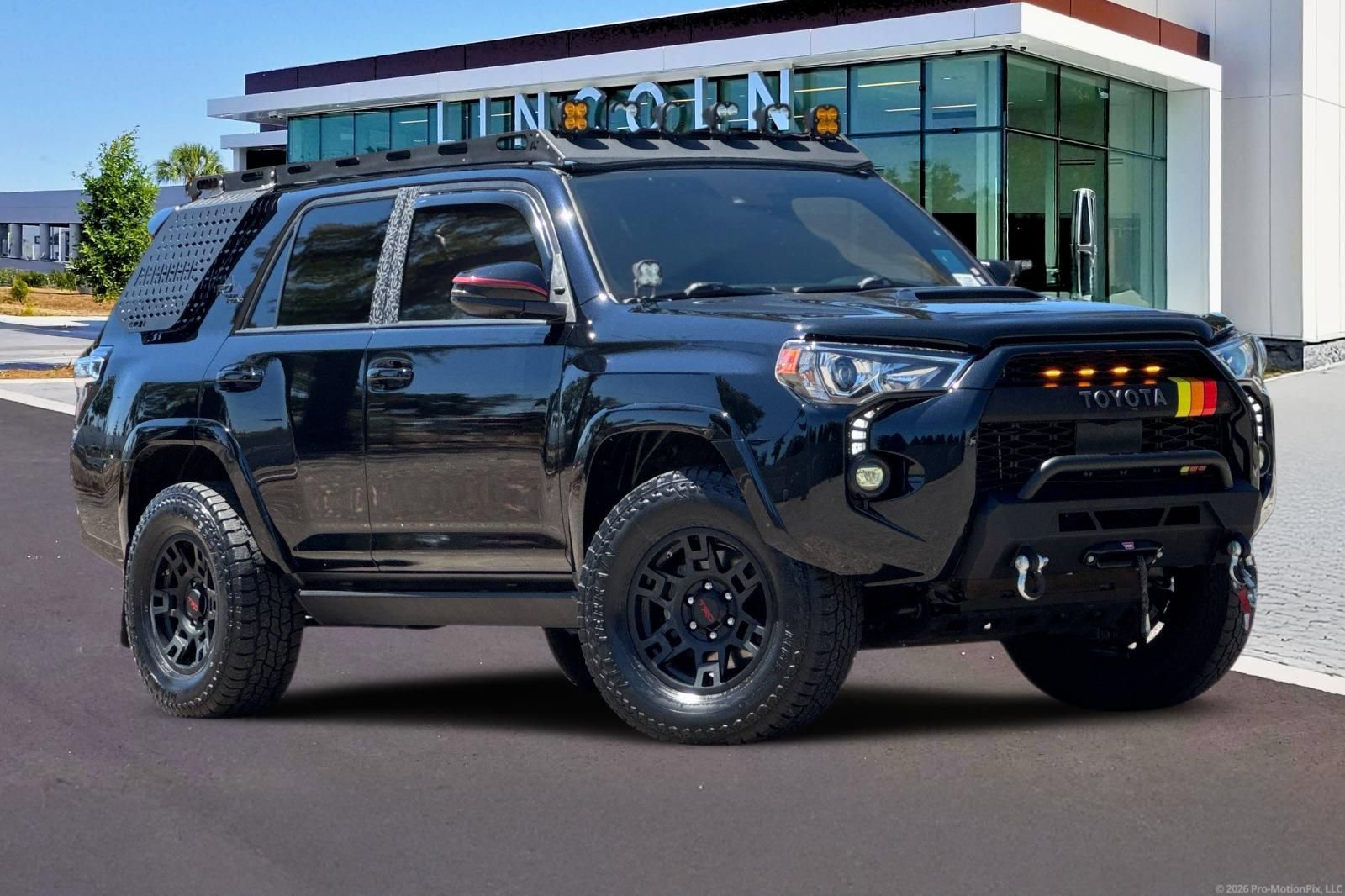 Used 2021 Toyota 4Runner TRD Off-Road Premium w/ Moonroof Package AWD/4WD image 2