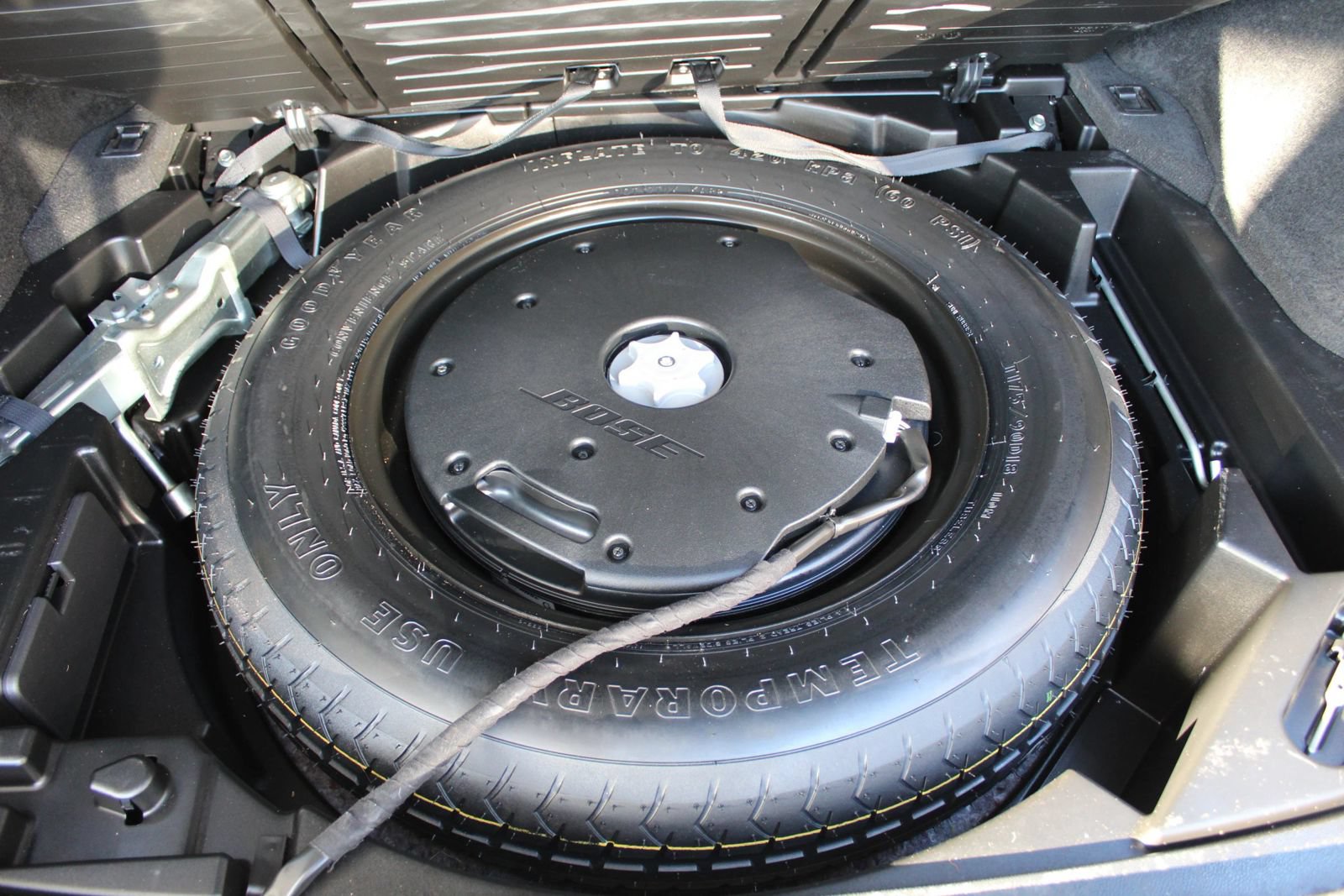 Used 2017 INFINITI QX70 2WD image 37