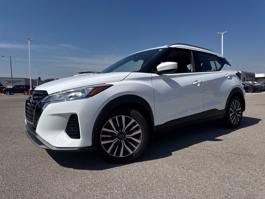 Used 2022 Nissan Kicks SV