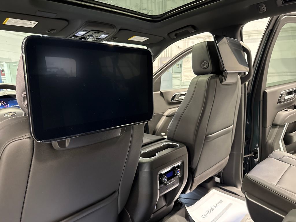 New 2026 Chevrolet Suburban Z71 w/ Z71 Off-Road Package AWD/4WD image 43