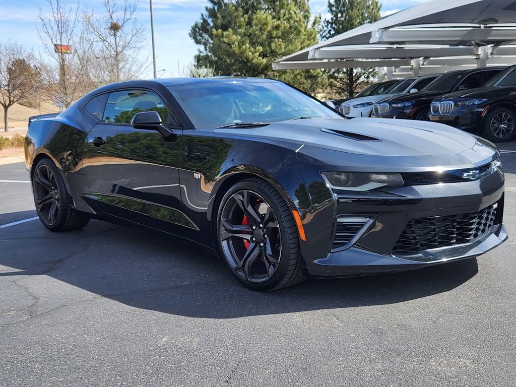 Used 2018 Chevrolet Camaro SS image 4