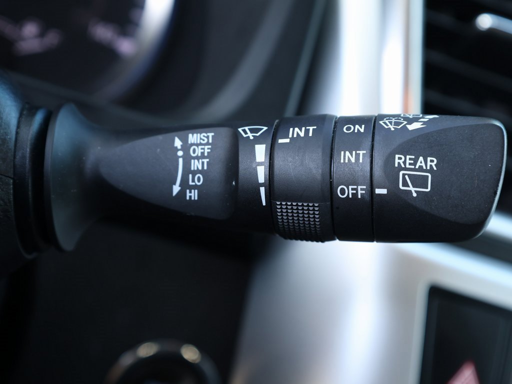 Used 2019 Toyota Highlander XLE image 40