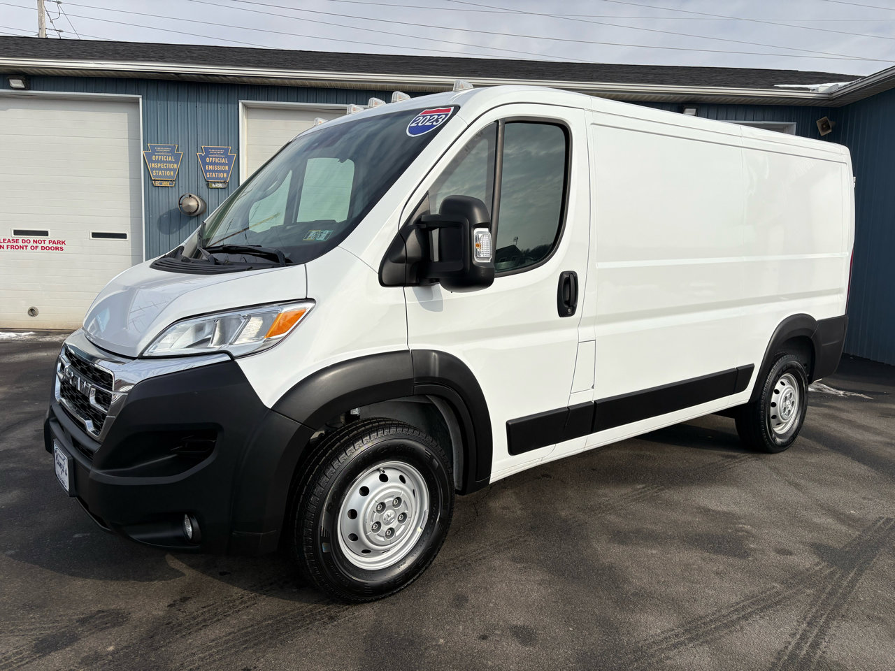 Used 2023 RAM ProMaster 2500 image 1