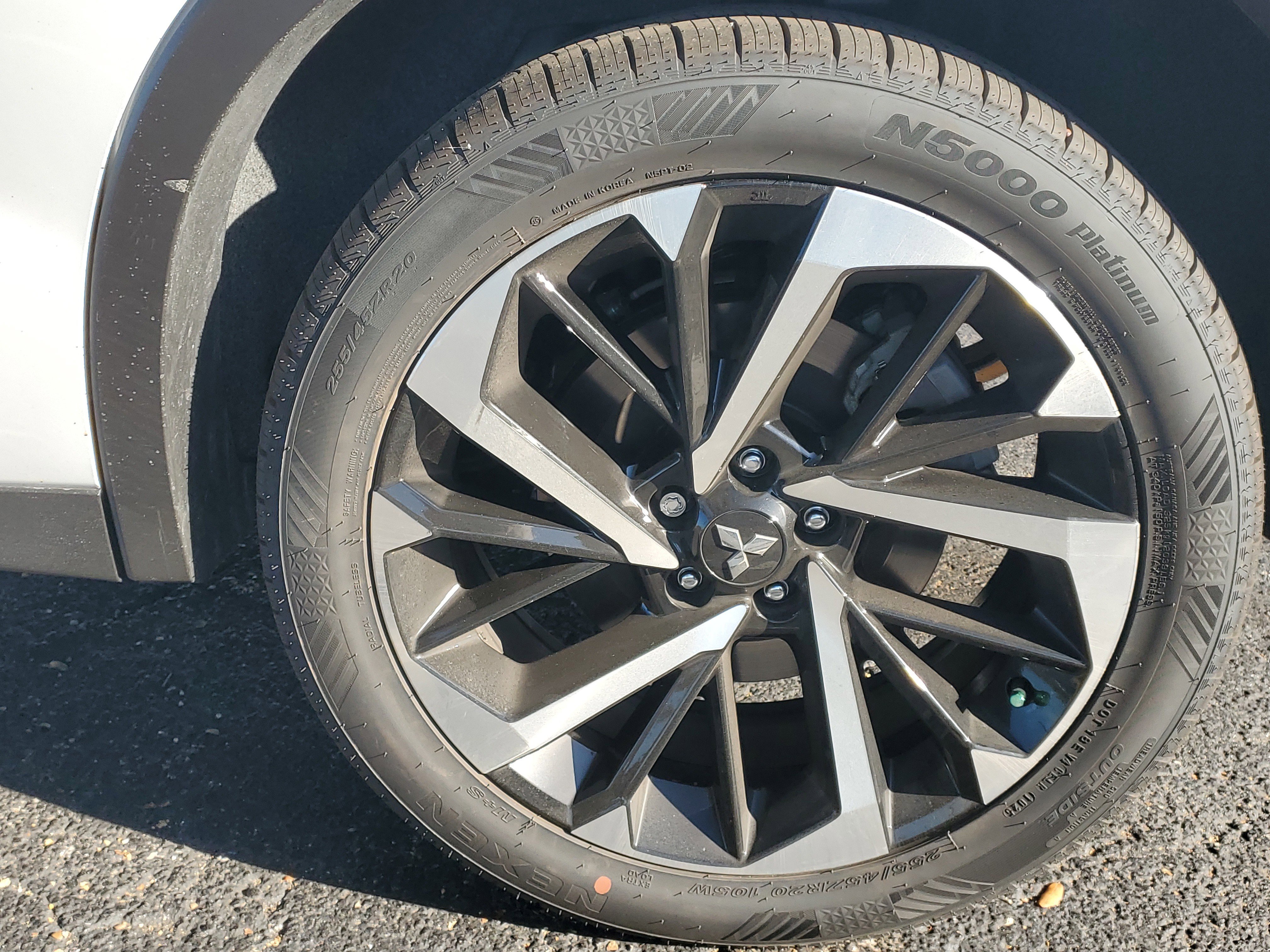 Used 2024 Mitsubishi Outlander SE image 8