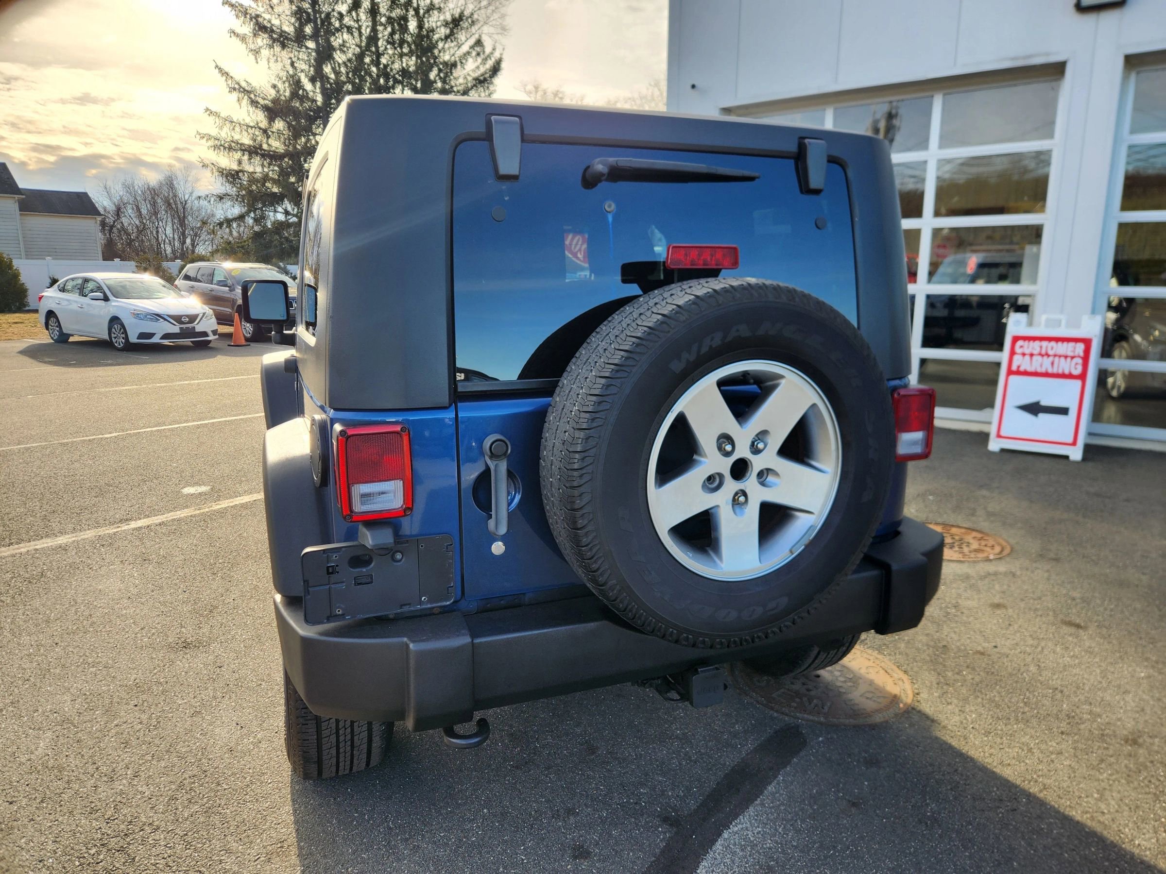 Used 2012 Jeep Wrangler Rubicon w/ Dual Top Group image 10