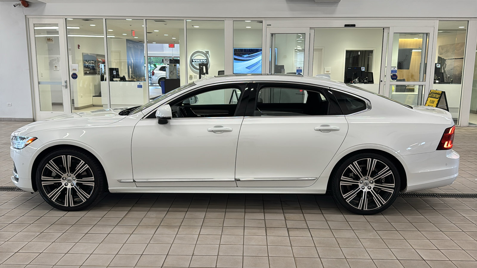 Certified 2023 Volvo S90 B6 Ultimate AWD/4WD image 8