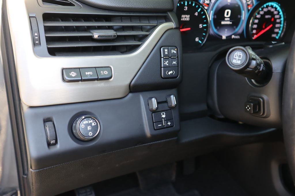 Used 2018 GMC Yukon Denali w/ Enhanced Security Package image 12