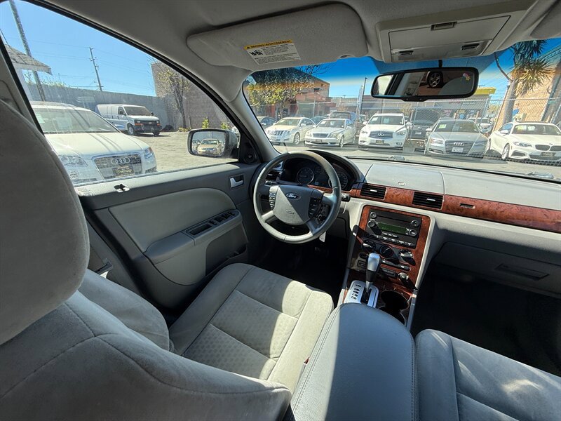 Used 2007 Ford Five Hundred SEL image 13