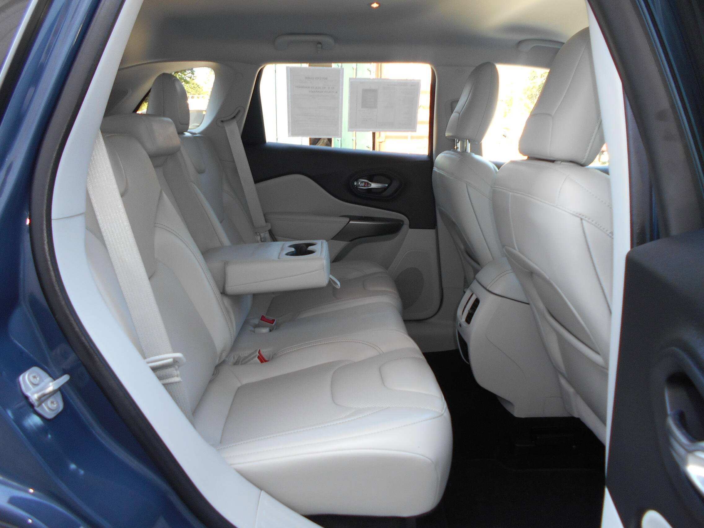 Certified 2020 Jeep Cherokee Limited AWD/4WD image 27