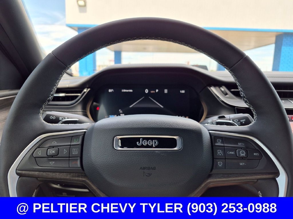 Used 2026 Jeep Grand Cherokee L Limited AWD/4WD image 21