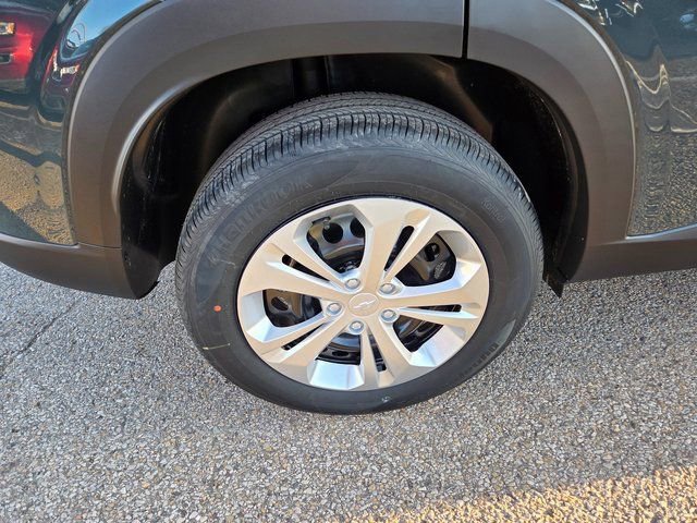 New 2026 Chevrolet Trax LS image 6