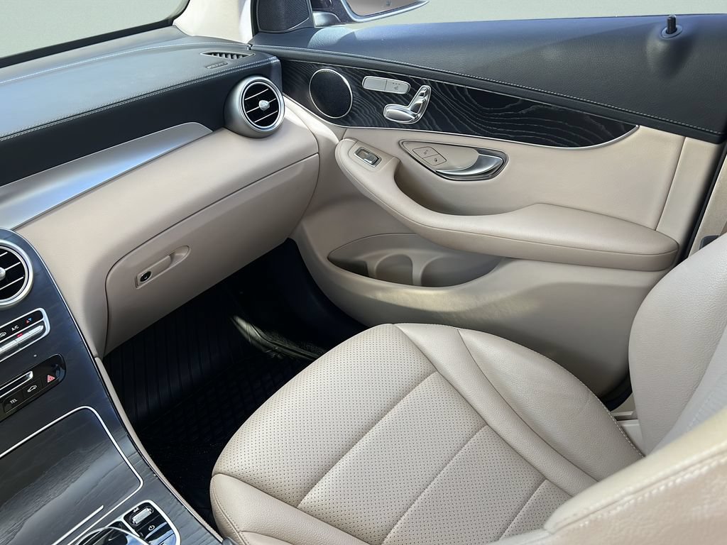 Used 2016 Mercedes-Benz GLC 300 image 13