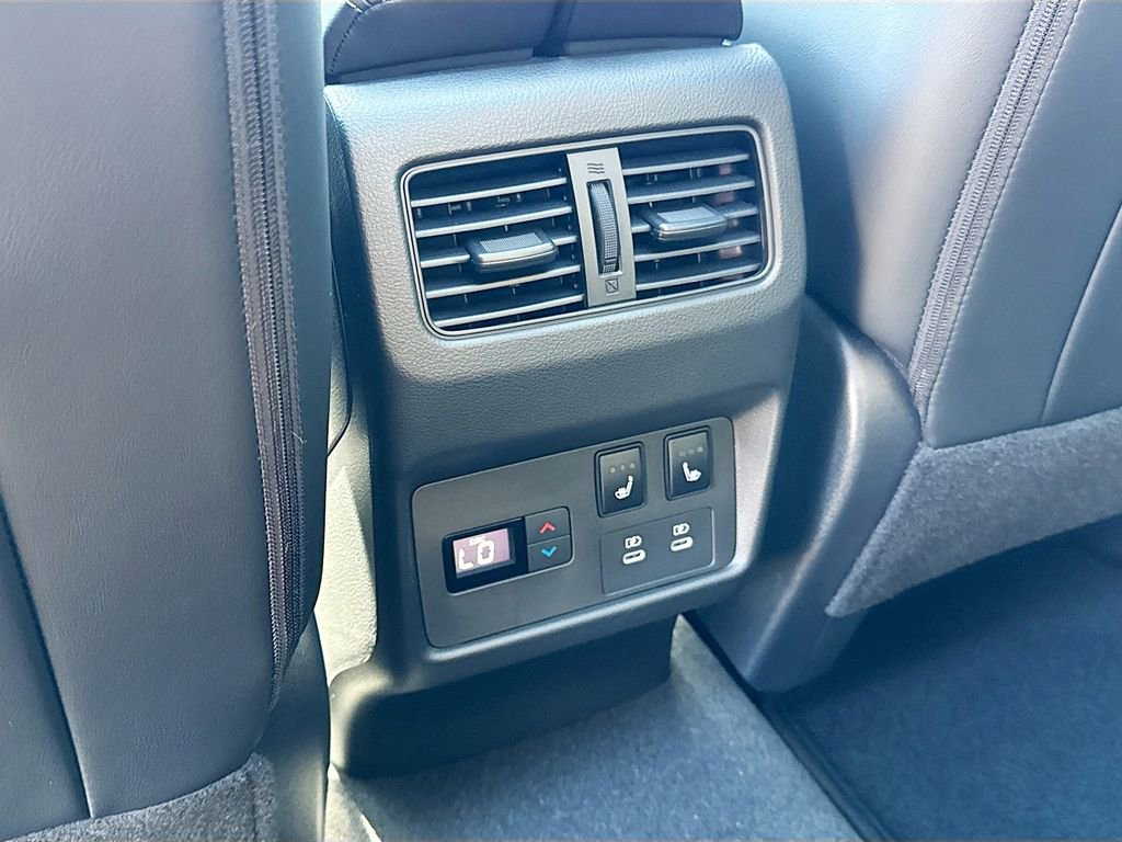 New 2026 Nissan Rogue Platinum image 26