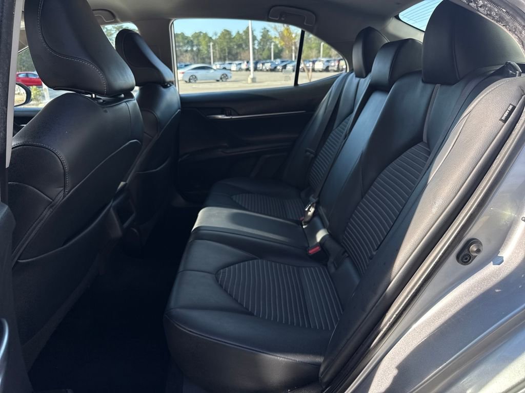 Used 2021 Toyota Camry SE image 23