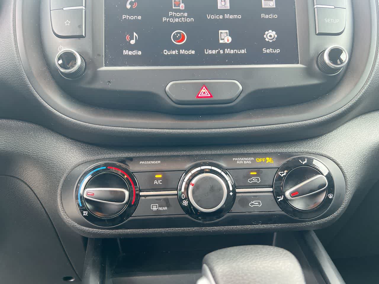 Used 2024 Kia Soul LX w/ Option Group 015 FWD image 19