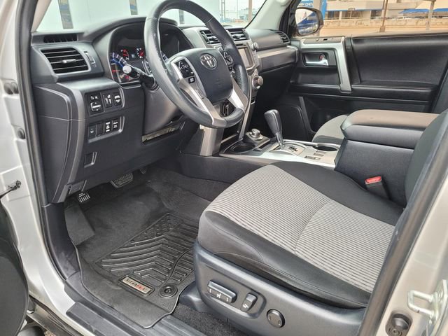 Used 2017 Toyota 4Runner SR5 image 2