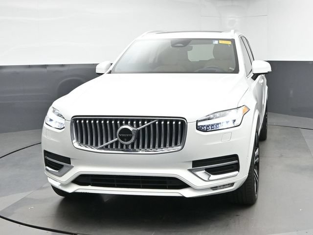 Used 2024 Volvo XC90 B6 Ultimate w/ Protection Package Premier AWD/4WD image 3