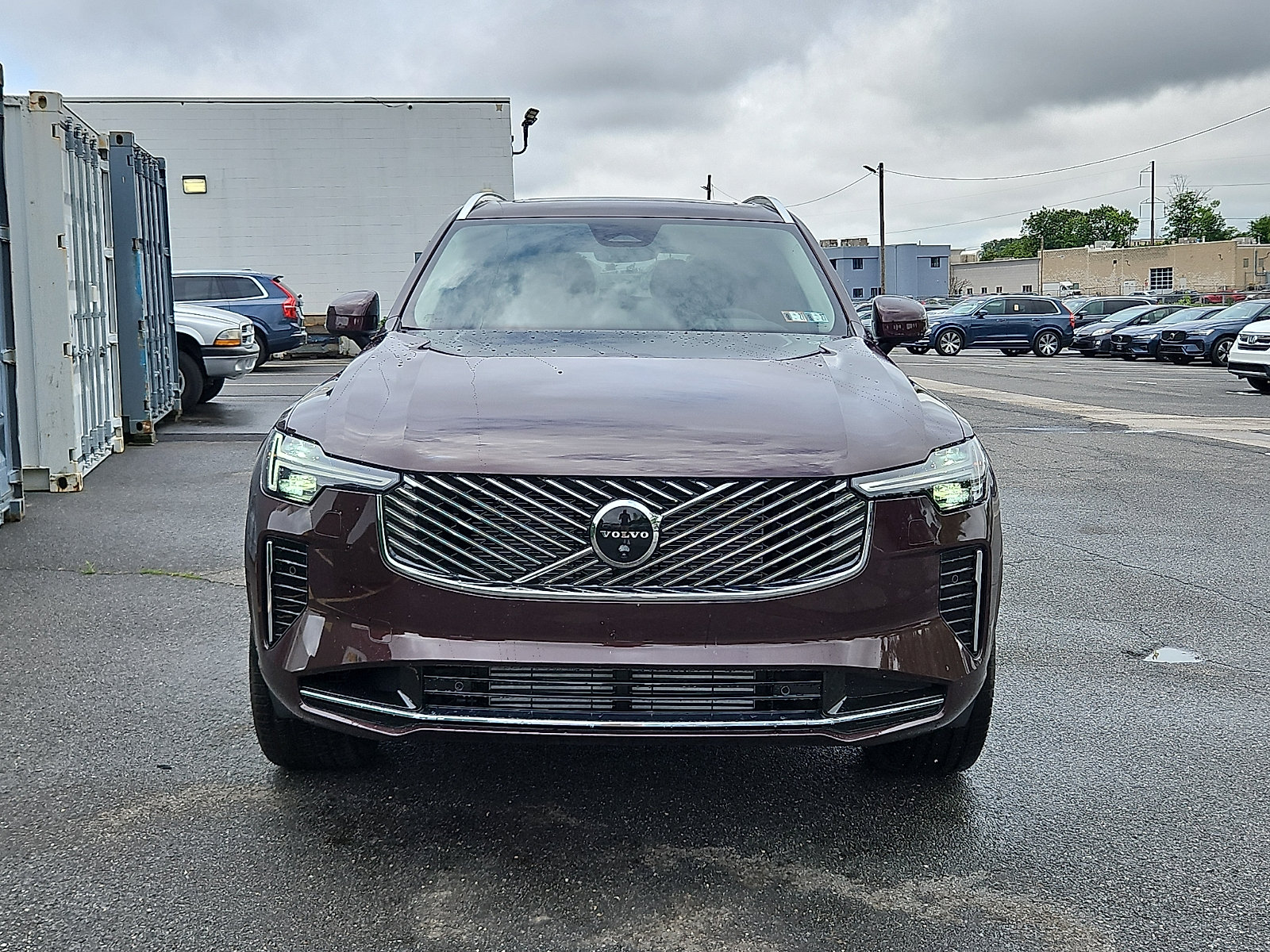 New 2026 Volvo XC90 T8 Plus w/ Protection Package Premier AWD/4WD image 2