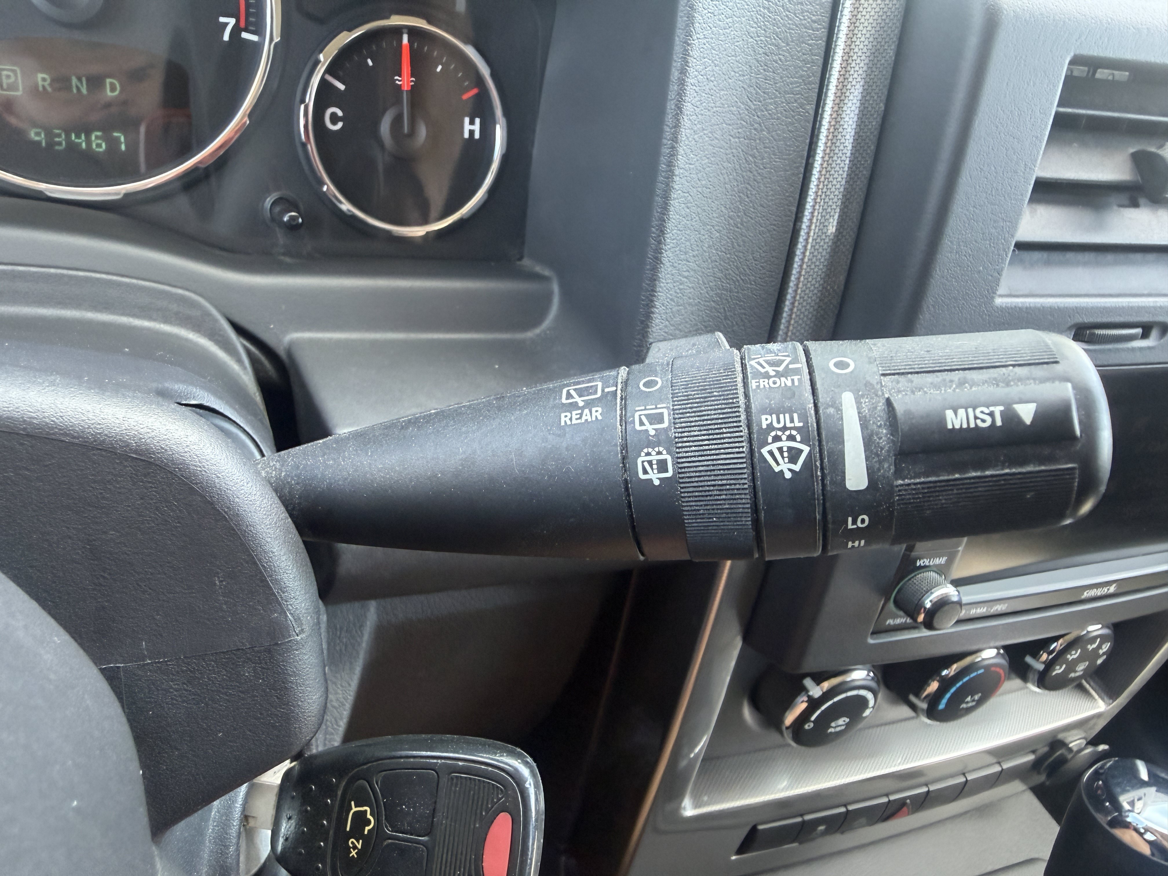 Used 2011 Jeep Liberty Sport AWD/4WD image 28