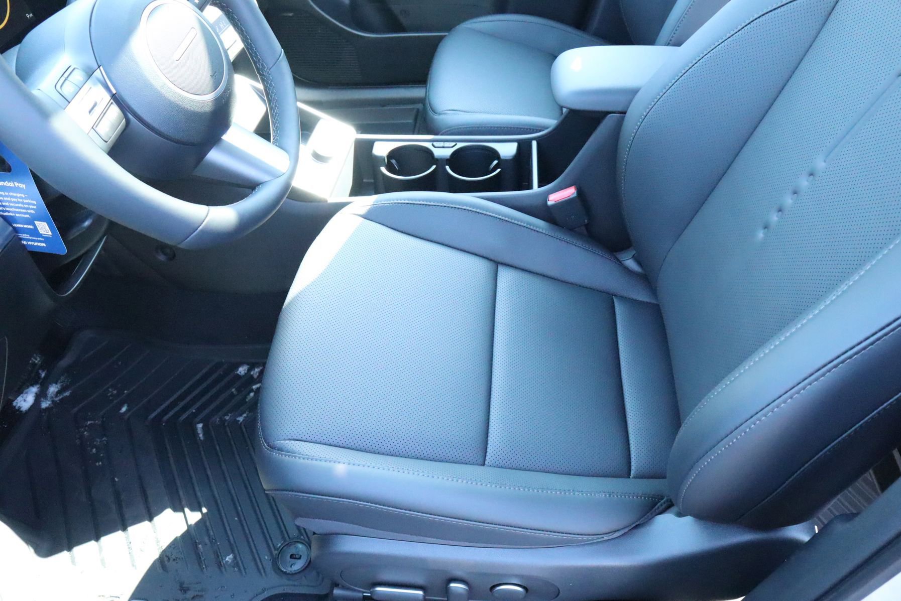 New 2026 Hyundai Kona Limited FWD image 16