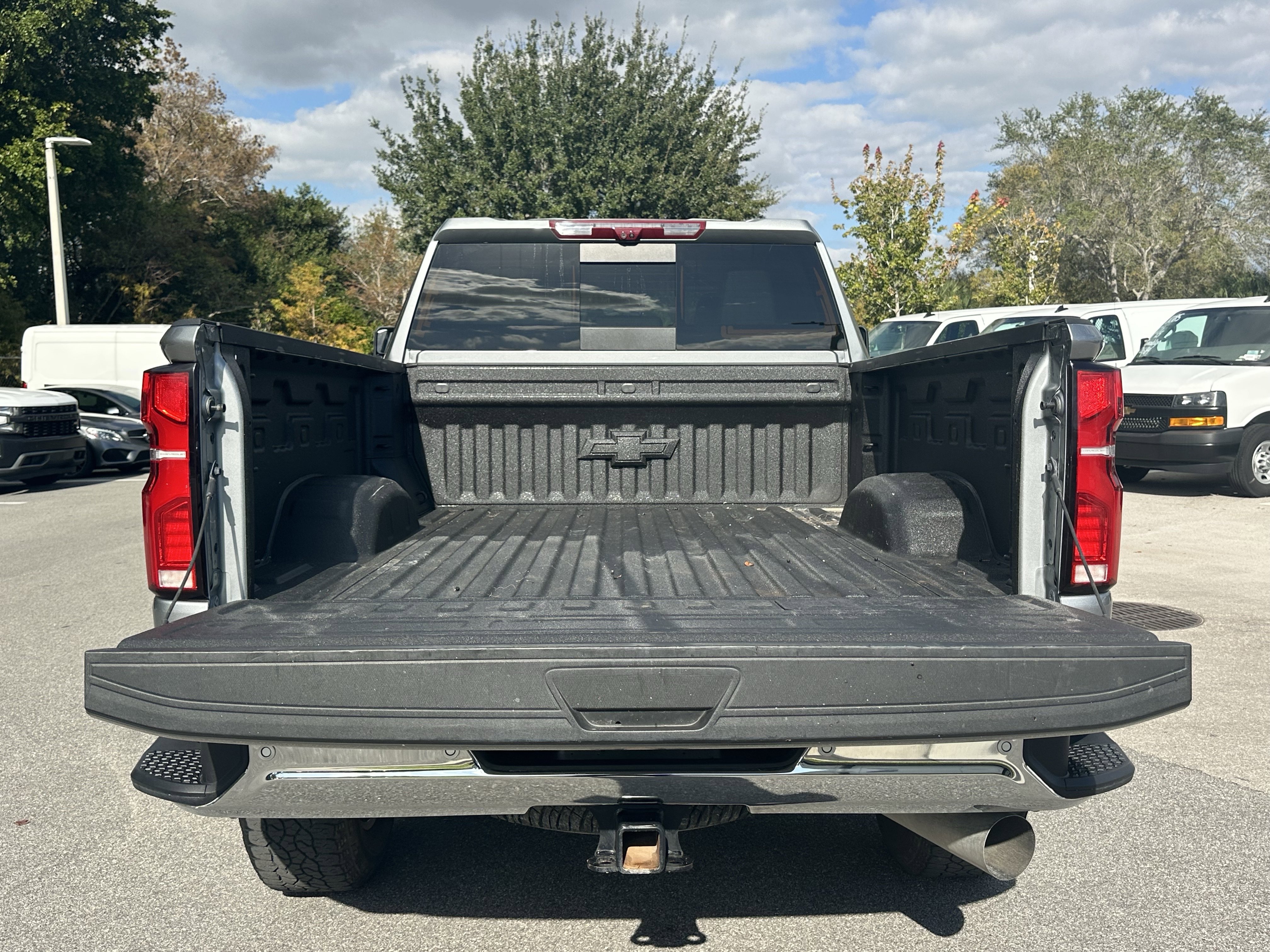 Used 2025 Chevrolet Silverado 3500 LTZ w/ LTZ Premium Package image 41