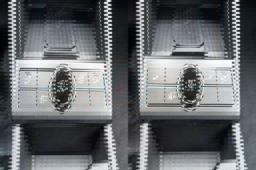 New 2026 Hyundai Kona SEL Premium image 29