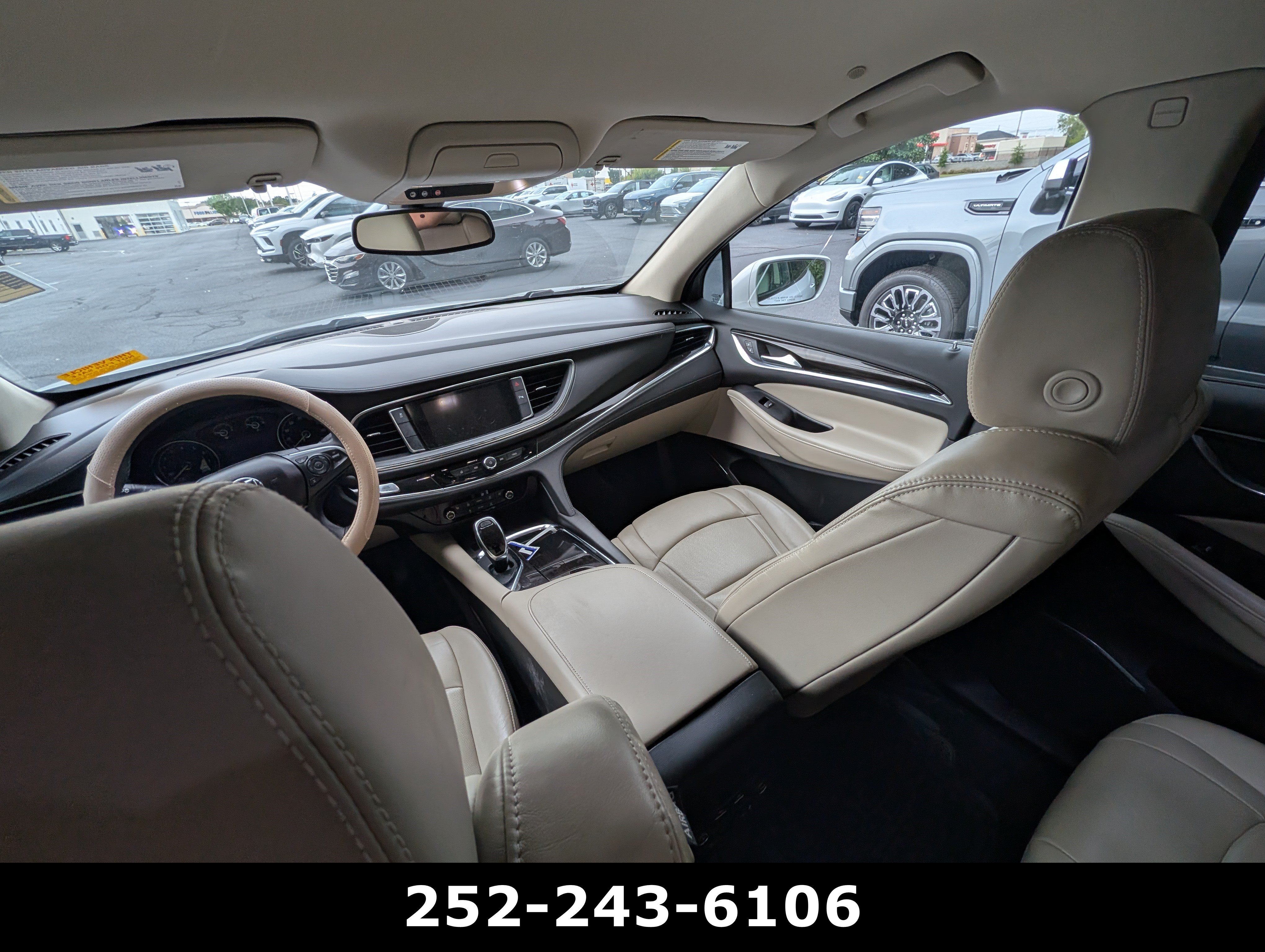 Used 2018 Buick Enclave Essence FWD image 12