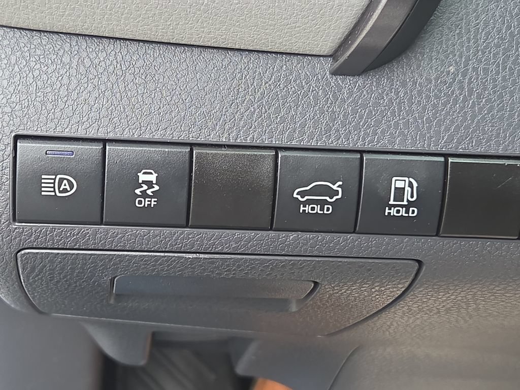 Used 2023 Toyota Camry SE AWD/4WD image 23