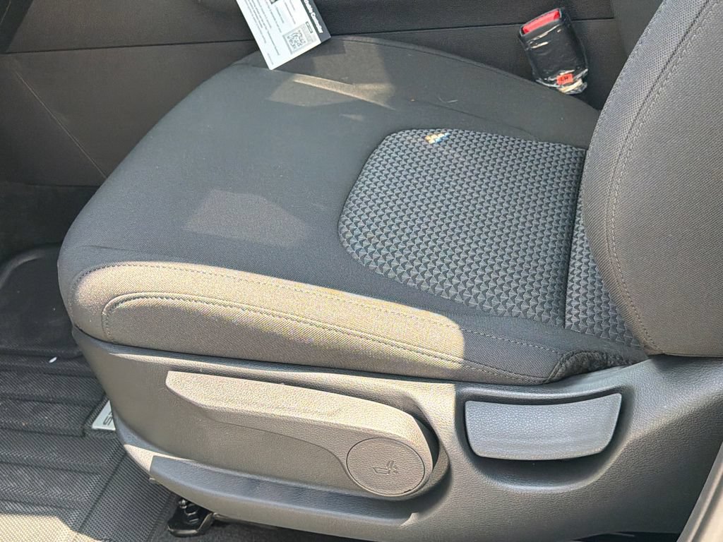 New 2026 Kia Sportage LX FWD image 12