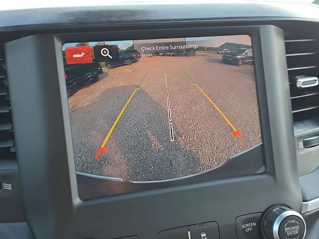 Used 2022 RAM 2500 Big Horn AWD/4WD image 28