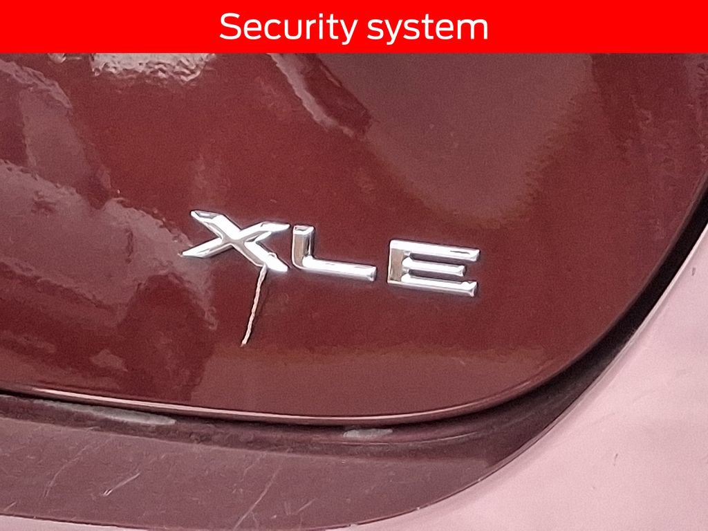 Used 2015 Toyota Avalon XLE image 30