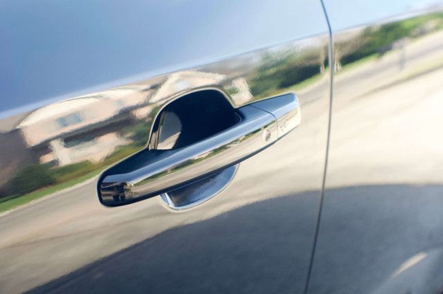 Used 2018 Jaguar E-PACE R-Dynamic S AWD/4WD image 19