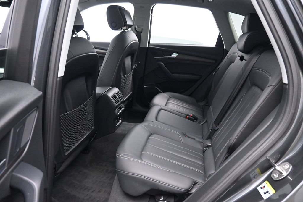 Used 2021 Audi Q5 e Premium Plus w/ Premium Plus Package AWD/4WD image 14