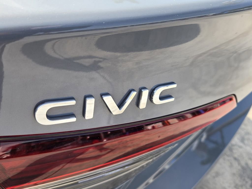 Used 2025 Honda Civic Sport image 14