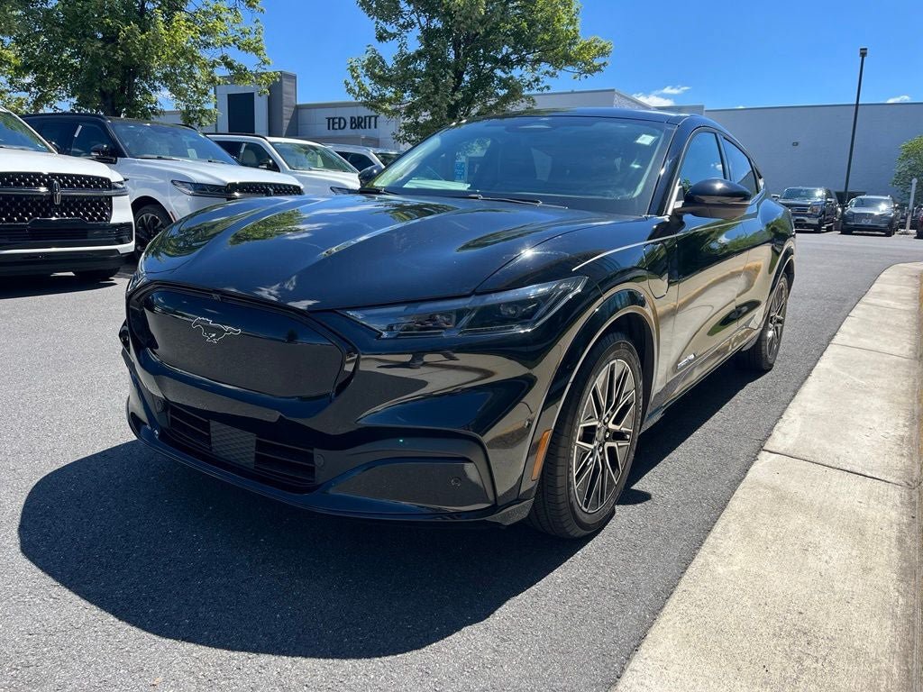 Certified 2024 Ford Mustang Mach-E Premium AWD/4WD image 3