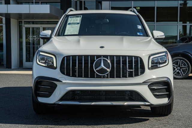 Used 2022 Mercedes-Benz GLB 35 AMG 4MATIC image 2