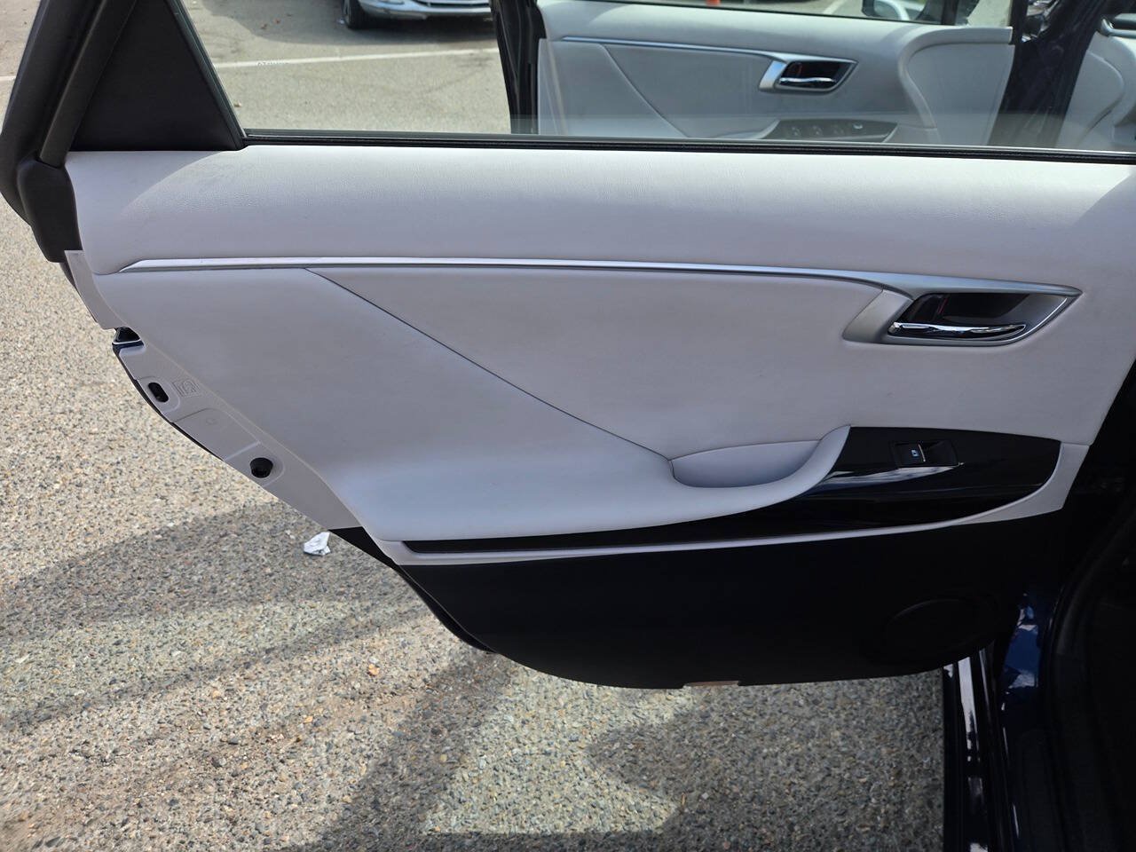 Used 2018 Toyota Mirai FWD image 23