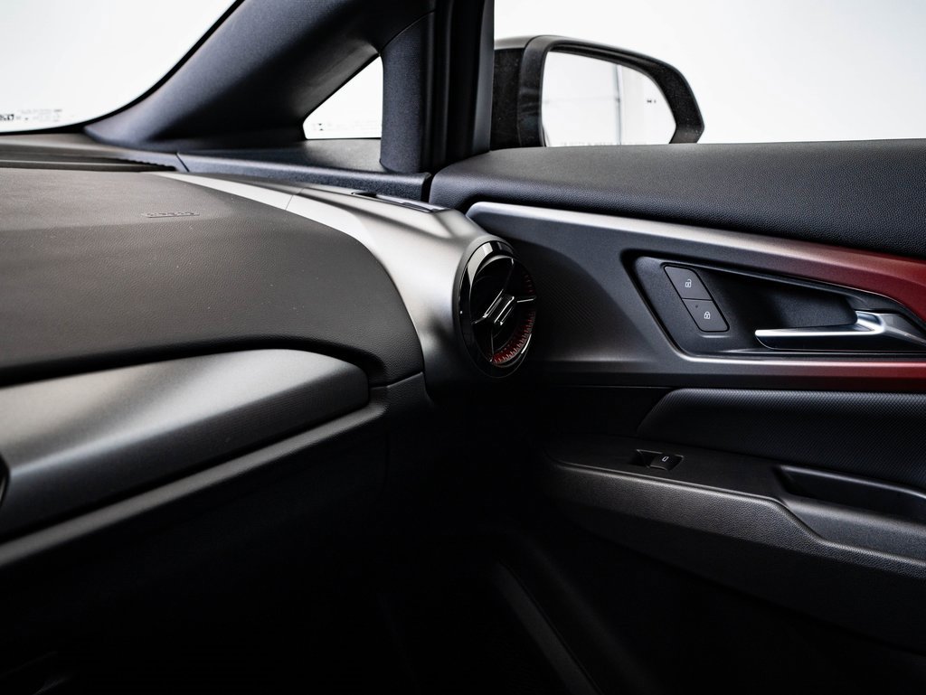 Used 2025 Chevrolet Equinox EV RS image 38