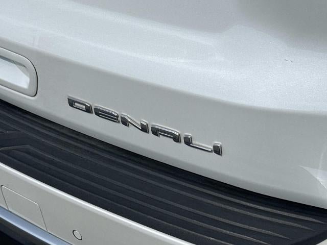 Used 2024 GMC Yukon XL Denali w/ Advanced Technology Package AWD/4WD image 7