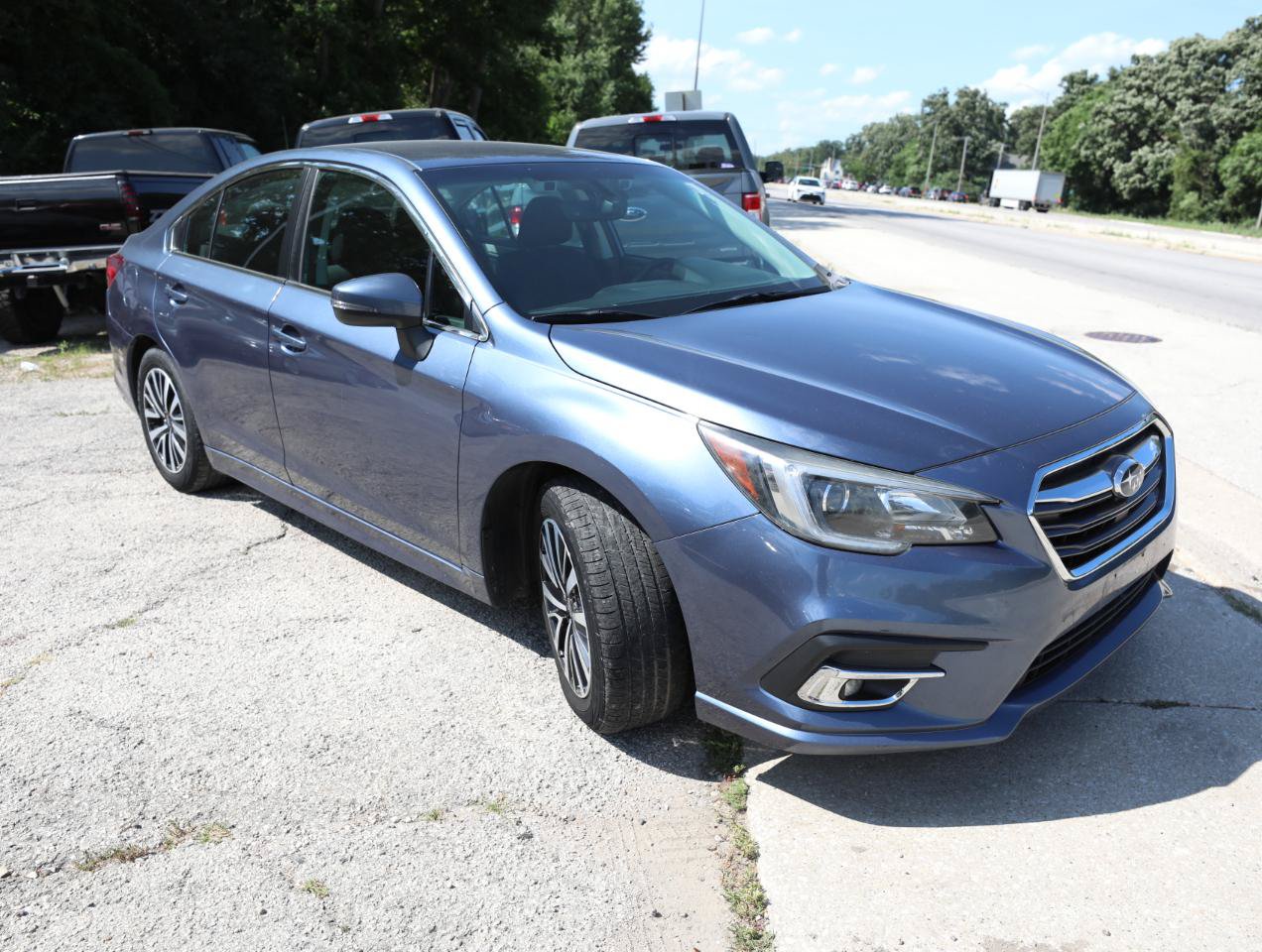 Used 2018 Subaru Legacy 2.5i Premium w/ Eyesight & BSD & Rcta & HBA AWD/4WD image 4