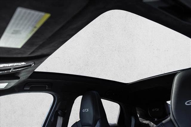 Used 2022 Porsche Cayenne GTS image 11