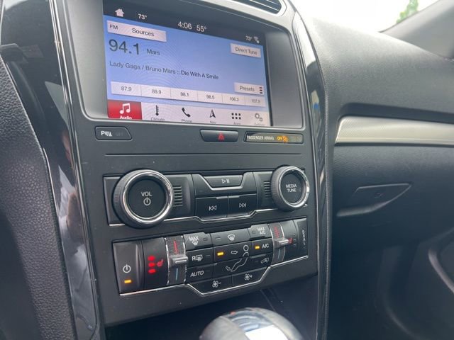 Used 2019 Ford Explorer XLT w/ Equipment Group 202A FWD image 18