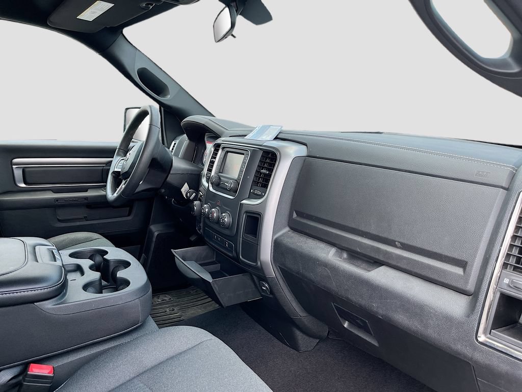 Used 2022 RAM 1500 Warlock AWD/4WD image 28