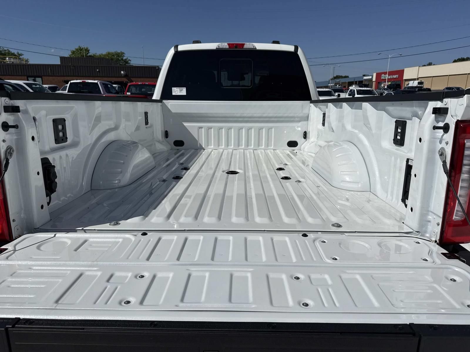 New 2026 Ford F350 Lariat w/ Lariat Ultimate Package AWD/4WD image 12