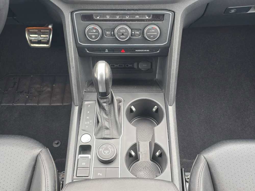 Used 2020 Volkswagen Atlas SE w/ Towing Package image 13